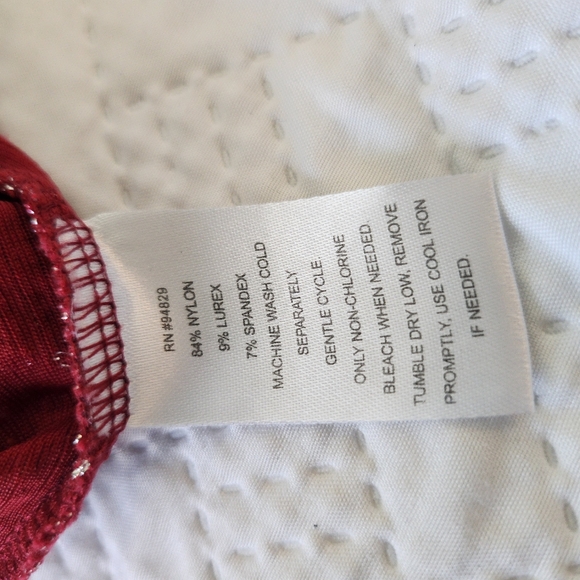 Sparkly Glitter Red Top Medium Bodysuit - Picture 4 of 5